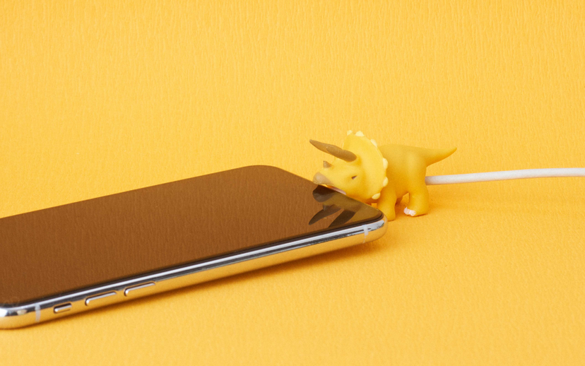 CABLE BITE Dino - Desk Shelf Charm